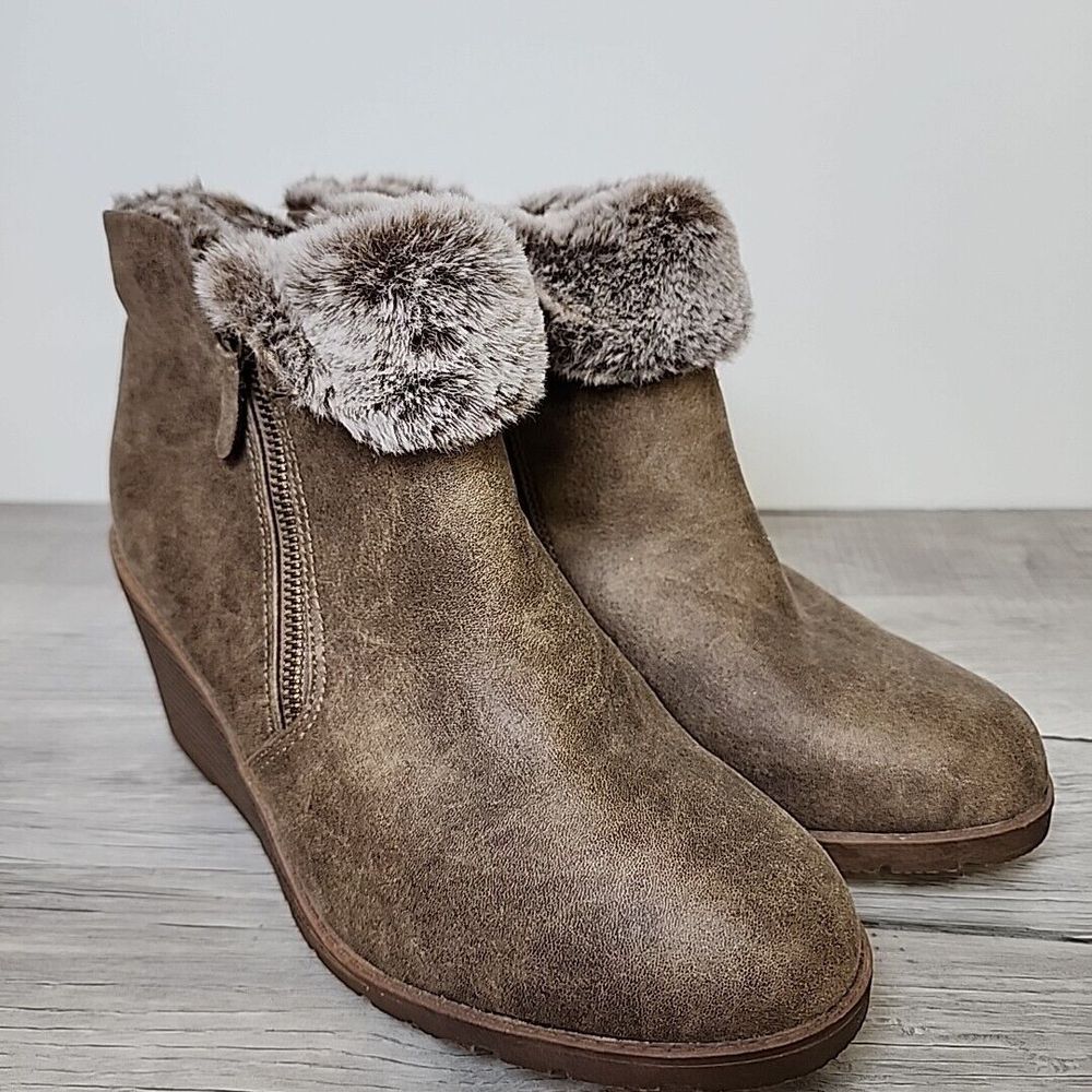 NWT Lane Bryant Booties Women's Size‎ 11 Wide Zipped Sides Faux Fur Suede Wedge